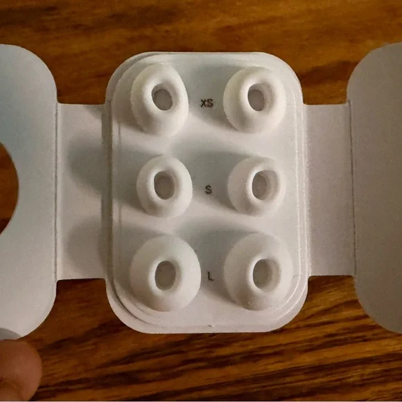Apple Noise counseling earphones￼/Earbuds